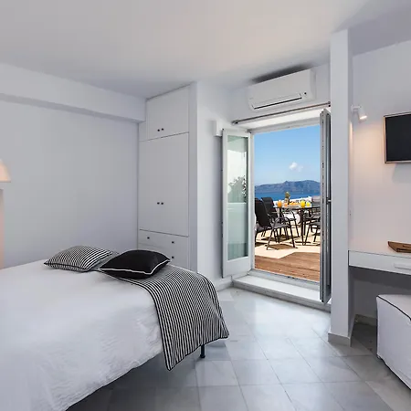 Hotel Athina Luxury 4*