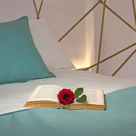 Athina Luxury Hotel