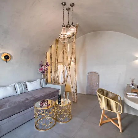 Athina Luxury 4*